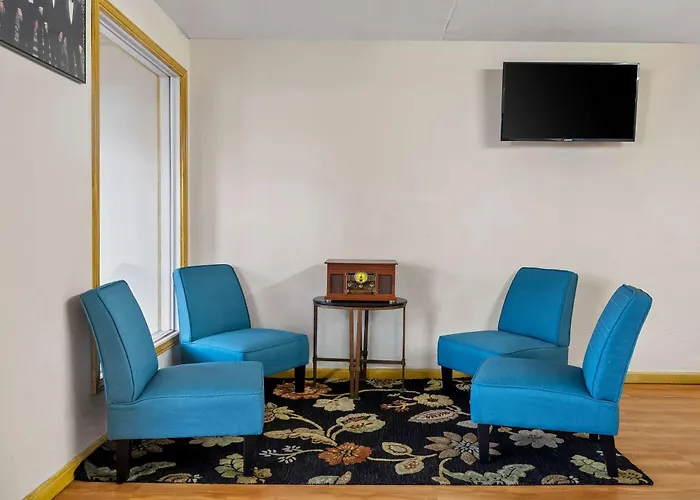 Americas Value Hotel