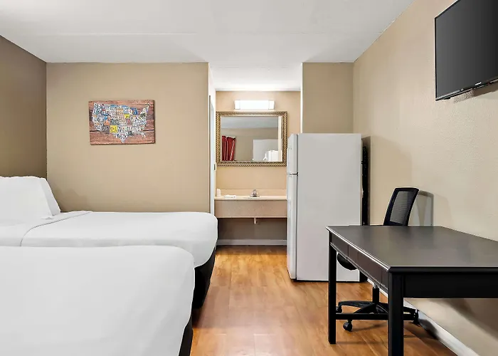Americas Value Hotel