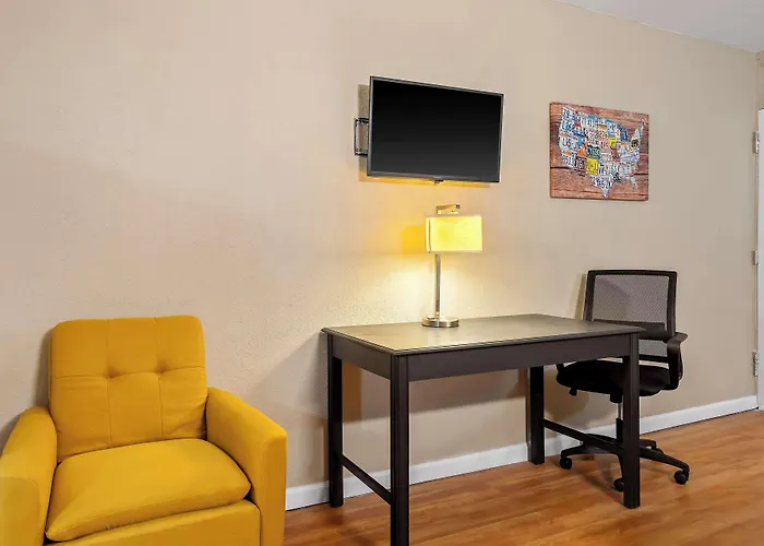 Americas Value Hotel Danville
